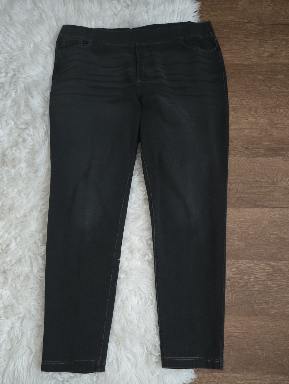Everyday Black Pull-On Stretch Pants for Women
